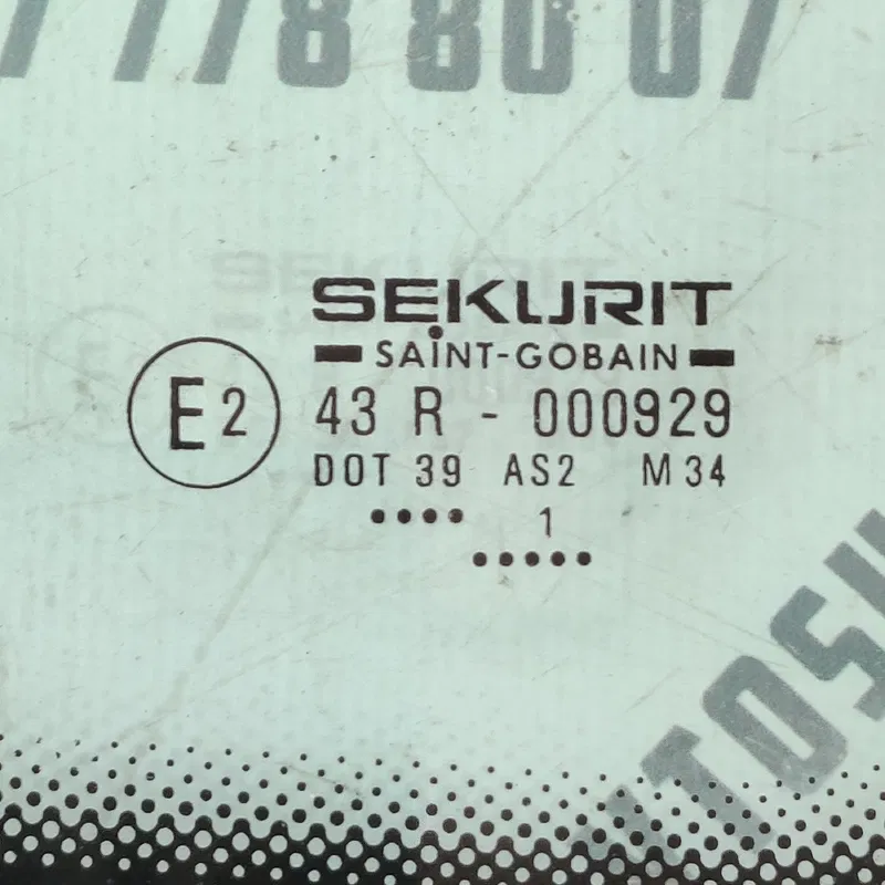 Кузовне скло Peugeot 307 (01-08) 1.4 Бензин заднє праве