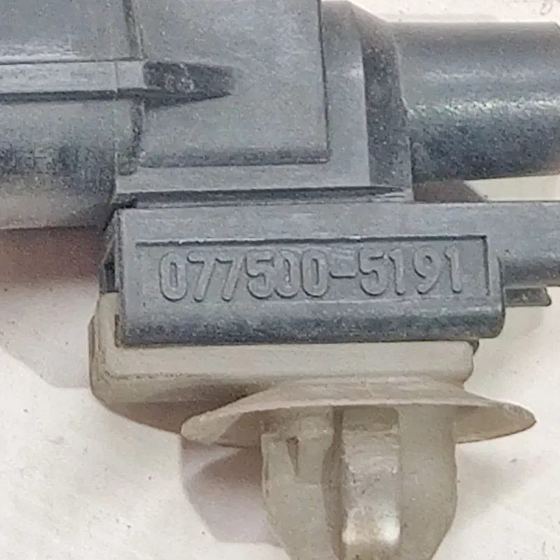 Датчик темп. пов. Chevrolet Tacuma 00-08 2.0 OEM 0775005191