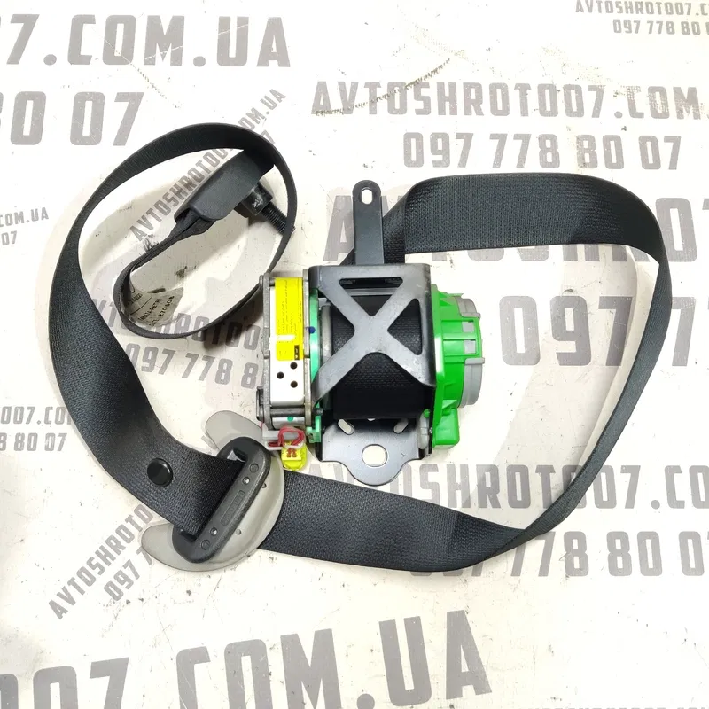 Ремінь безпеки Toyota Auris (06-12) 1.6 прав. OEM 7321002220
