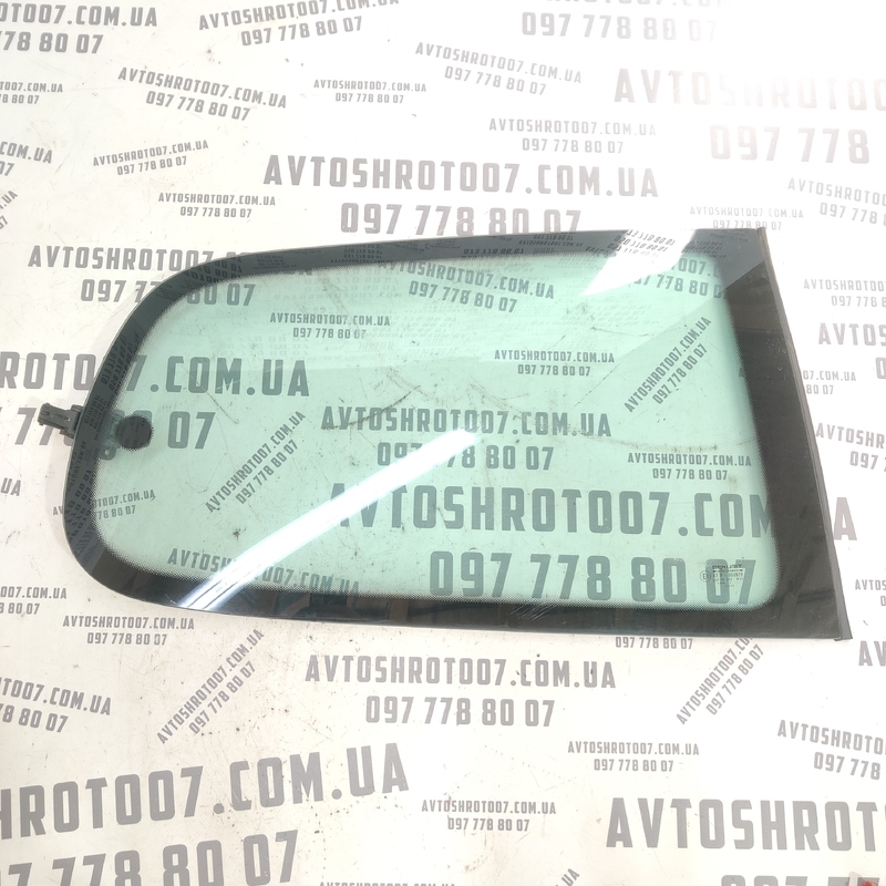 Кузовне скло Peugeot 307 (01-08) 1.4 Бензин заднє праве