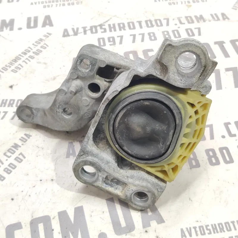 Подушка двигуна Renault Scenic 3 (09-16) 1.6d пр 112841371r