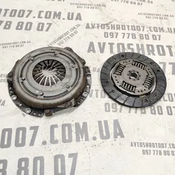 Комплект зчеплення Peugeot 307 (01-08) 1.4 OEM 3082000822