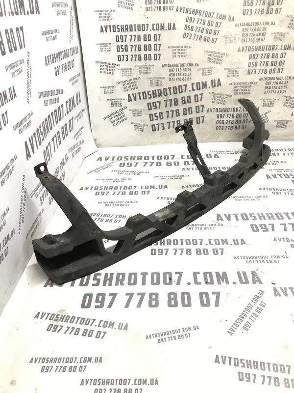 Кронштейн бампера Passat B5+ 00-05 1.9D перед OEM 3B0807469C
