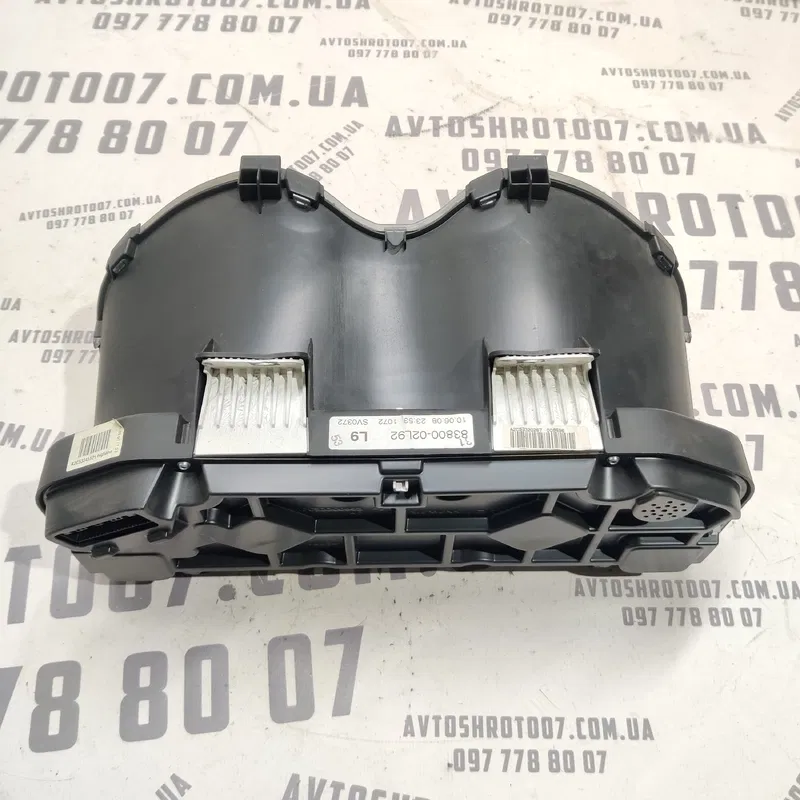 Панель приладів Toyota Auris (06-12) 1.6 Benz OEM 8380002l92