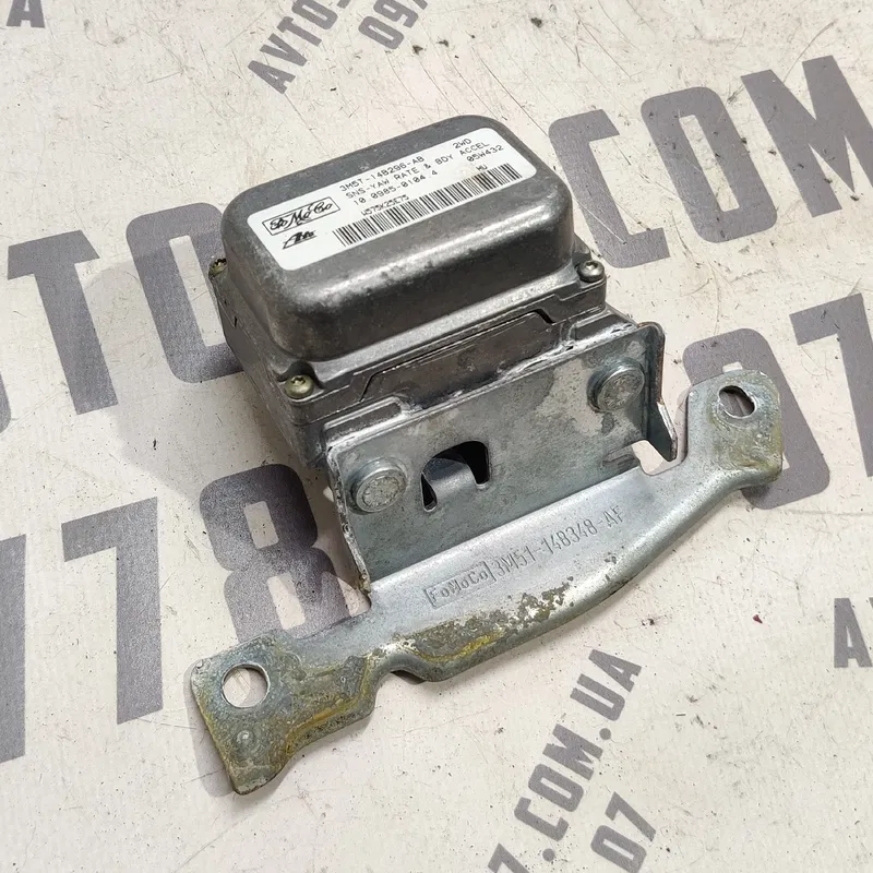 Датчик ESP Volvo V50 (04-12) 2.0D прав. OEM 3m5t14b296ab
