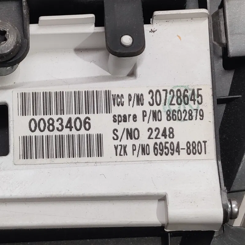 Панель приладів Volvo V50 (04-12) 2.0 Дизель OEM 30728645