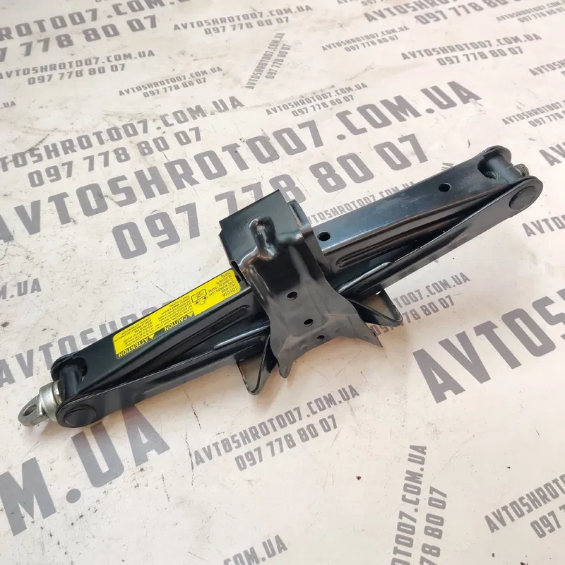 Домкрат Toyota Auris (06-12) 1.6 Бенз пр.зад. OEM 091110f020
