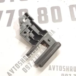 Кронштейн Volvo V50 (04-12) 2.0 Diesel OEM 30672893