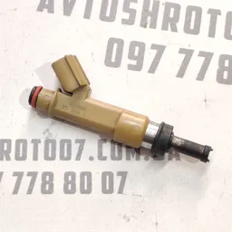 Паливна форсунка Toyota Auris 2008 1.6 Бензин OEM 2325037010