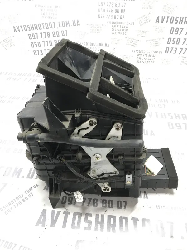 Корпус пічки Kia Sorento 1 (02-09) 2.5 Diesel