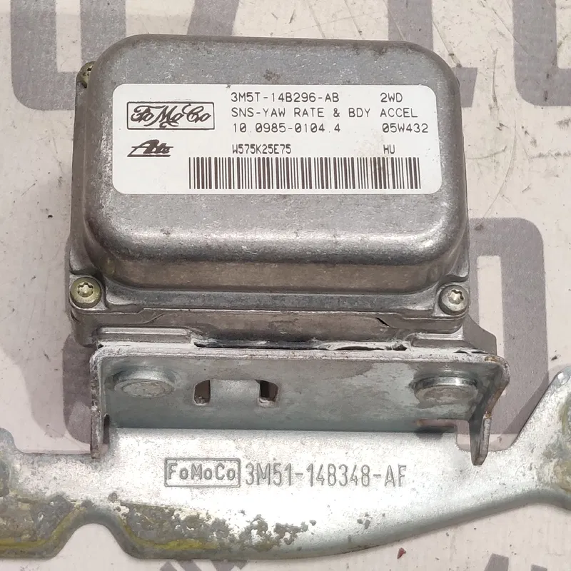 Датчик ESP Volvo V50 (04-12) 2.0D прав. OEM 3m5t14b296ab