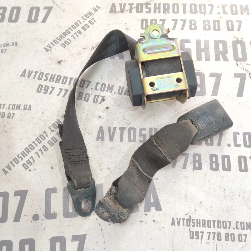 Ремінь безпеки Peugeot 307 (01-08) 1.4 Бензин задній лівий