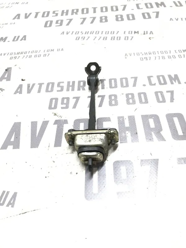Обмежувач дверей Chevrolet Tacuma (00-11) 2.0 передня ліва