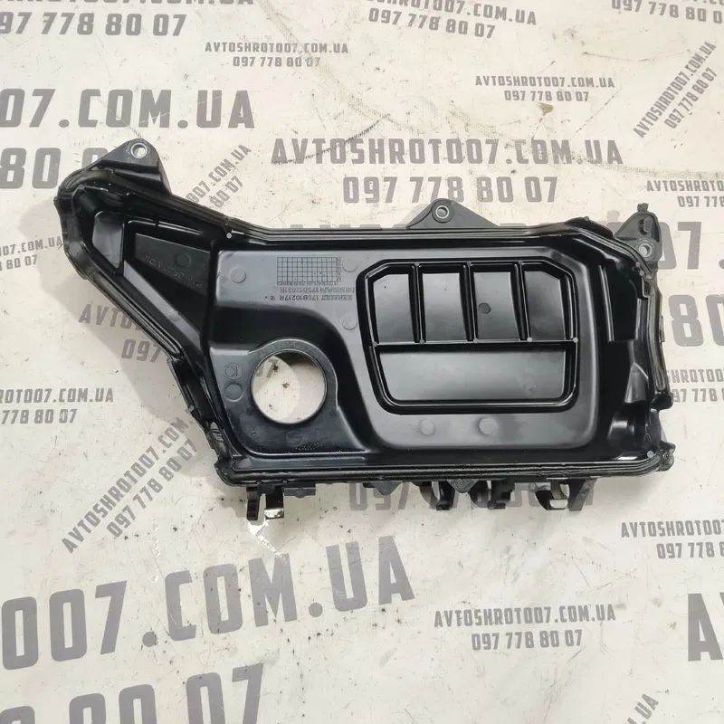 Кришка двигуна Renault Scenic 3 09-16 1.6 dCi OEM 175b10217r