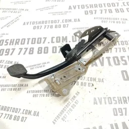 Педаль тормозу Volvo V50 (04-12) 2.0 Дизель МКПП
