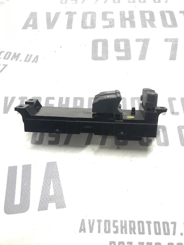 Кнопка склопідіймача VW Passat B5+ 00-05 1.9 ліва 1J3959857B