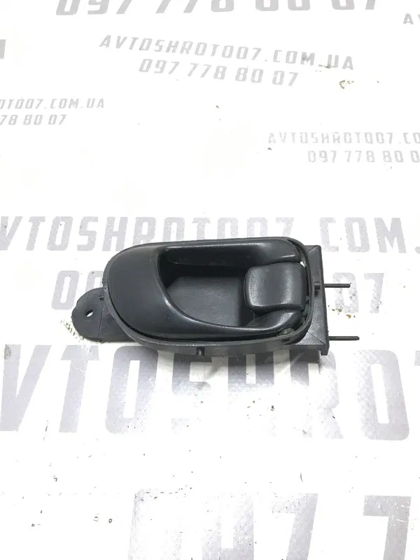 Ручка внутр. Chevrolet Tacuma (00-11) 2.0 Бенз. перед. права