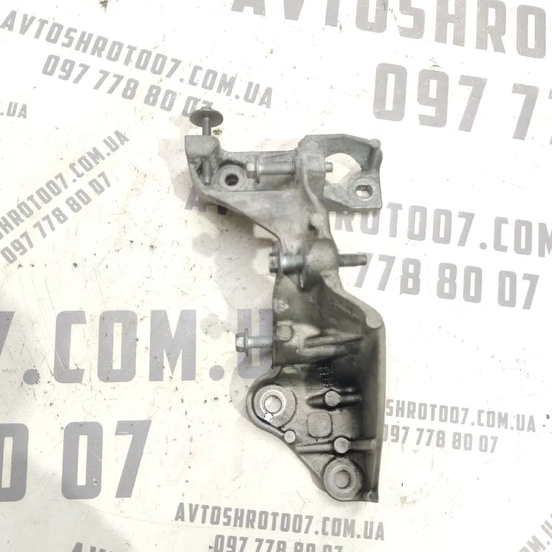 Кронштейн Renault Grand Scenic 3 (09-16) 1.6 dCi 147177968r