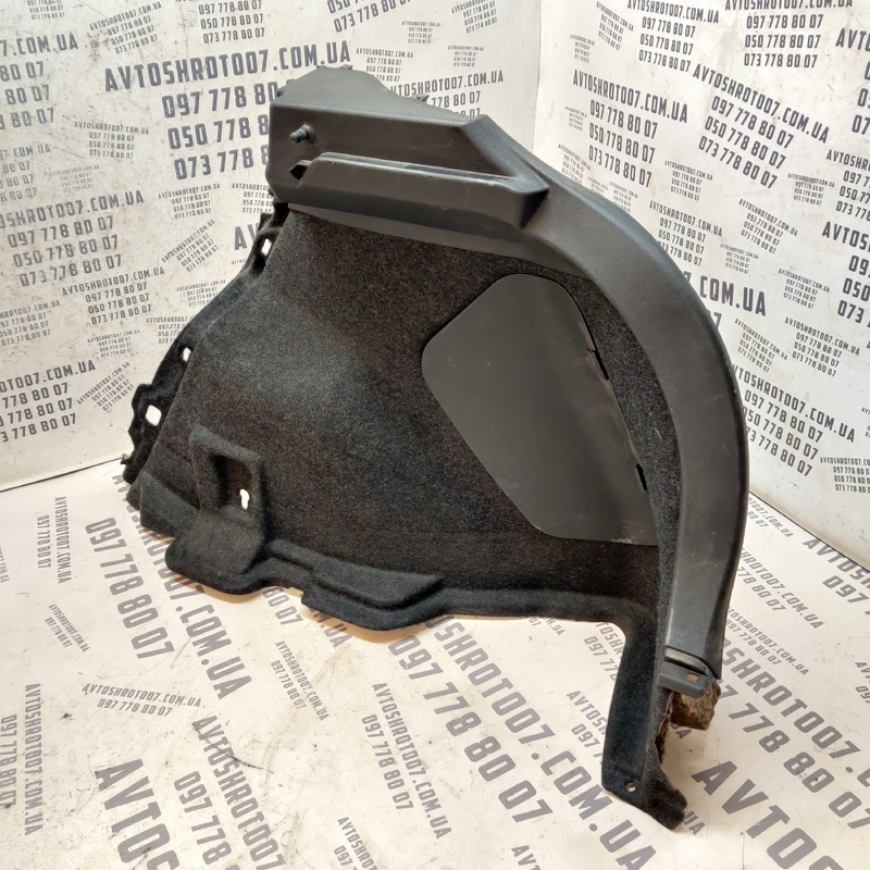 Пластик багажника Toyota Auris 06-12 1.6B права 06473302040 фото 2
