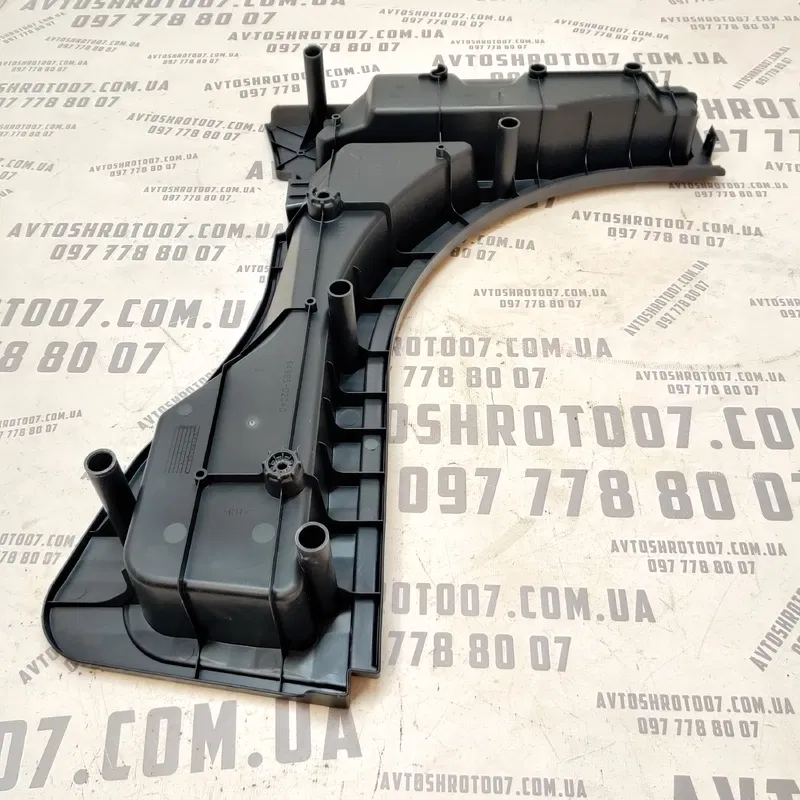 Пластик багажника Toyota Auris 06-12 1.6B пр. OEM 6499502040