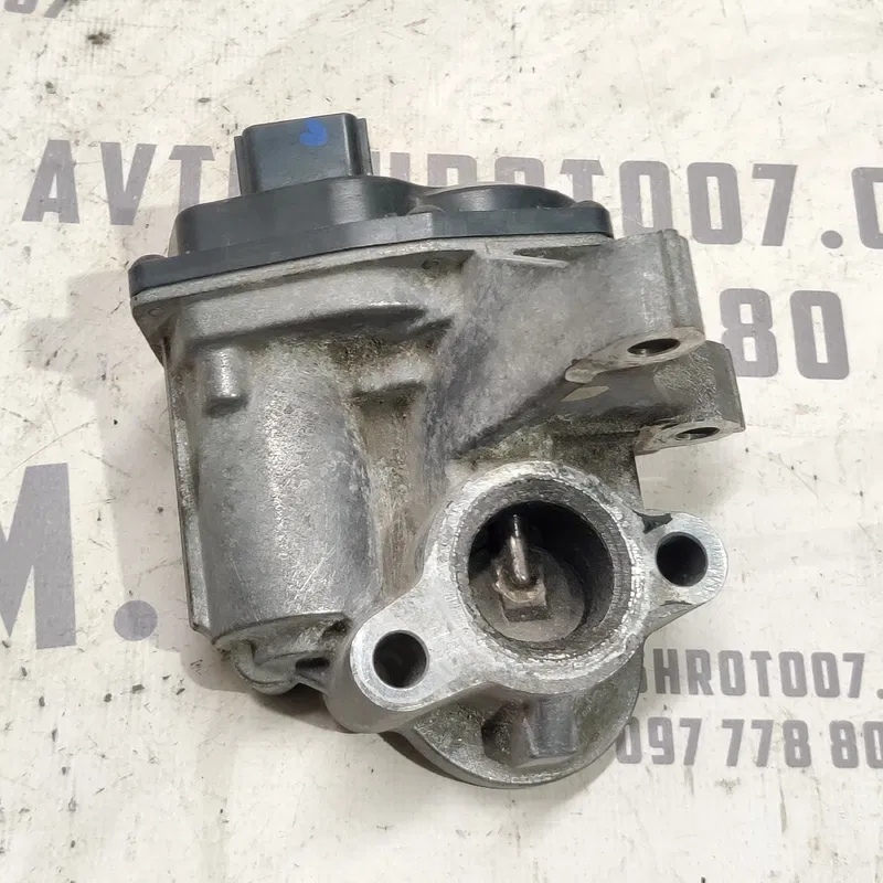 Клапан ЕГР Renault Grand Scenic 3 09-16 1.6d OEM 147100789r