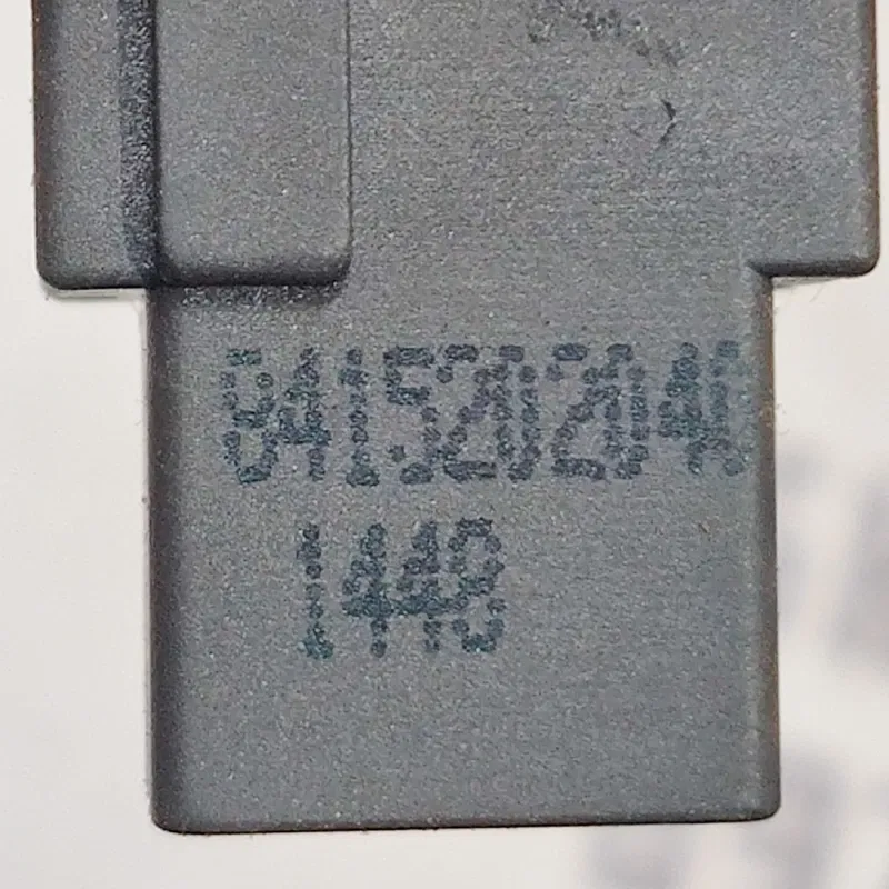 Кнопка коректора фар Toyota Auris (06-12) 1.6 OEM 8415202040