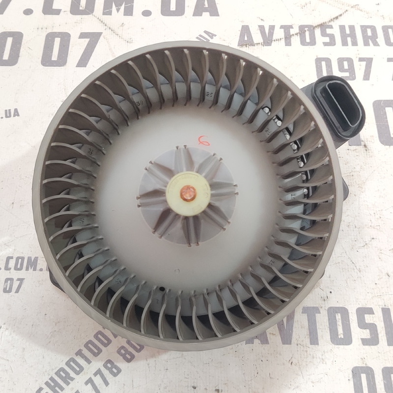 Мотор пічки Toyota Auris (06-12) 1.6 бензин OEM 2727008103 фото 2