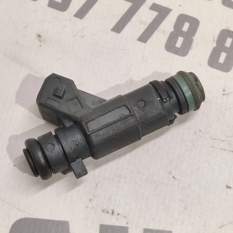 Паливна форсунка Peugeot 307 (01-08) 1.4 Бенз OEM 0280156357
