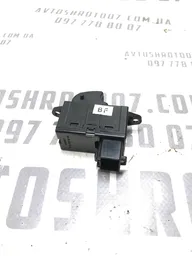 Кнопка склопідіймача Chevrolet Tacuma 00-11 2.0 перед. права фото 2
