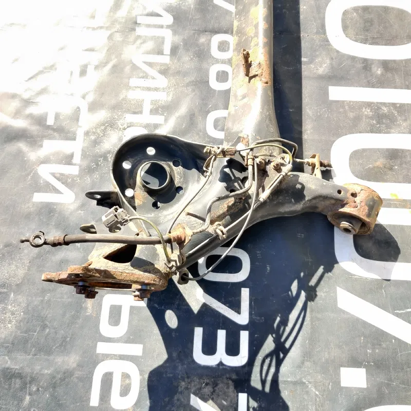 Балка підвіски Toyota Auris (06-12) 1.6 Бензин задня нижня