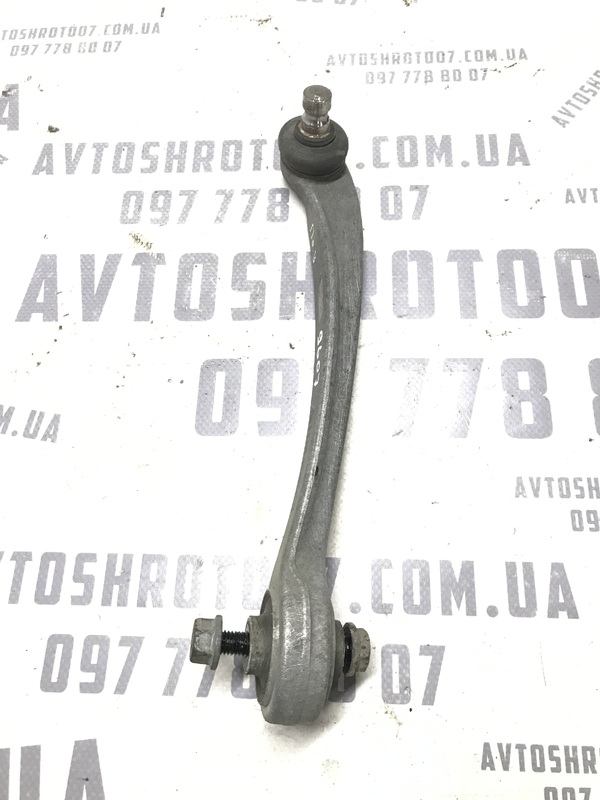 Ричаг підвіски VW Passat B5+ (00-05) 1.9D пер. верх. правий