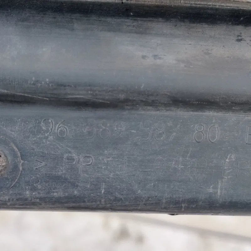 Жабо Peugeot 307 (01-08) 1.4 Бензин переднє OEM 9638958780