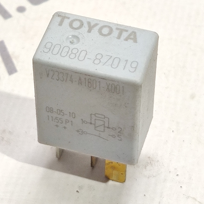 Реле Toyota Auris (06-12) 1.6 Бензин OEM 9008087019