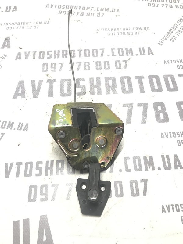 Замок дверей правий Citroen Berlingo 1 (96-08) 1.6 дизель