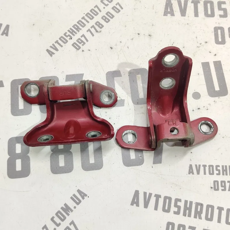 Дверна завіса задня права Hyundai Elantra 4 (06-11) 1.6