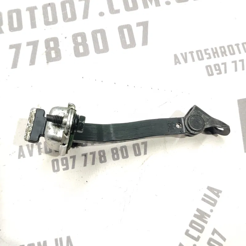 Обмежувач задніх дверей Hyundai Elantra 4 (06-11) 1.6 бенз