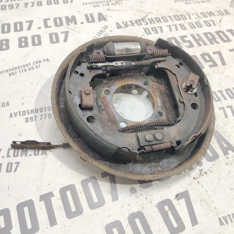 Комплект гальмівний задній лівий Ford Focus MK2 04-11 1.6D