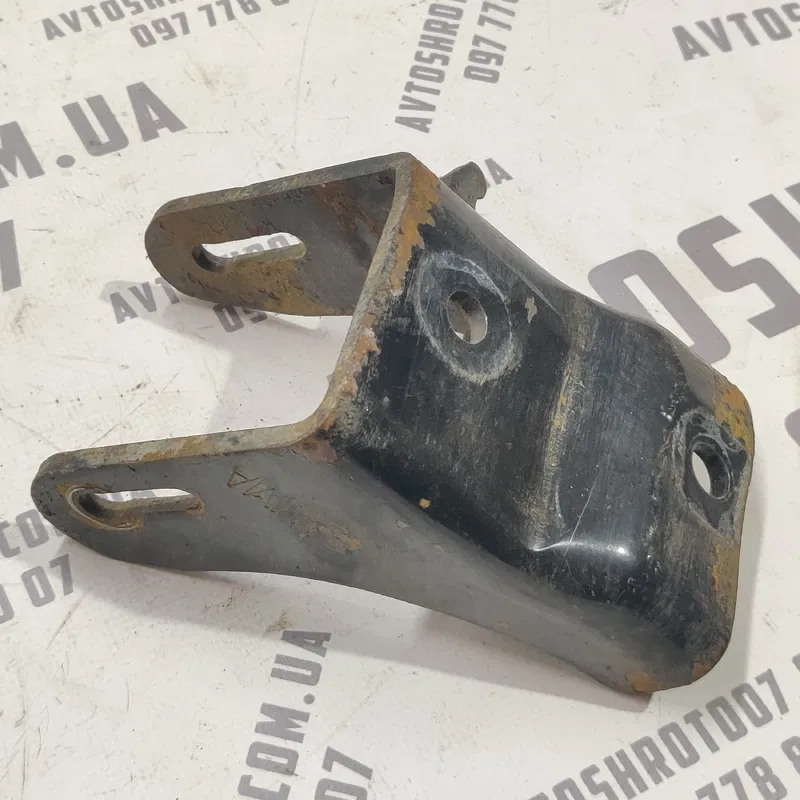 Кронштейн ДВЗ Hyundai Elantra 4 (06-11) 1.6 бенз перед низ