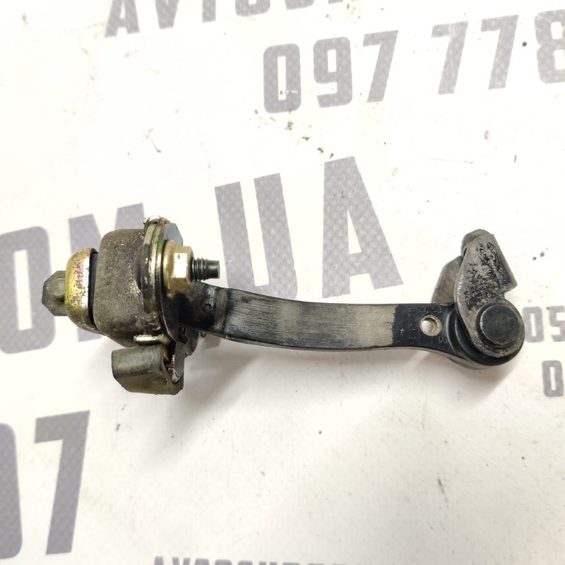 Обмежувач задніх дверей Peugeot 407 (04-11) 2.0 дизель