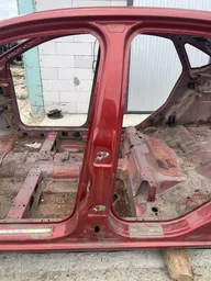 Стійка центральна ліва Ford Focus MK2 (04-11) 1.6D фото 1