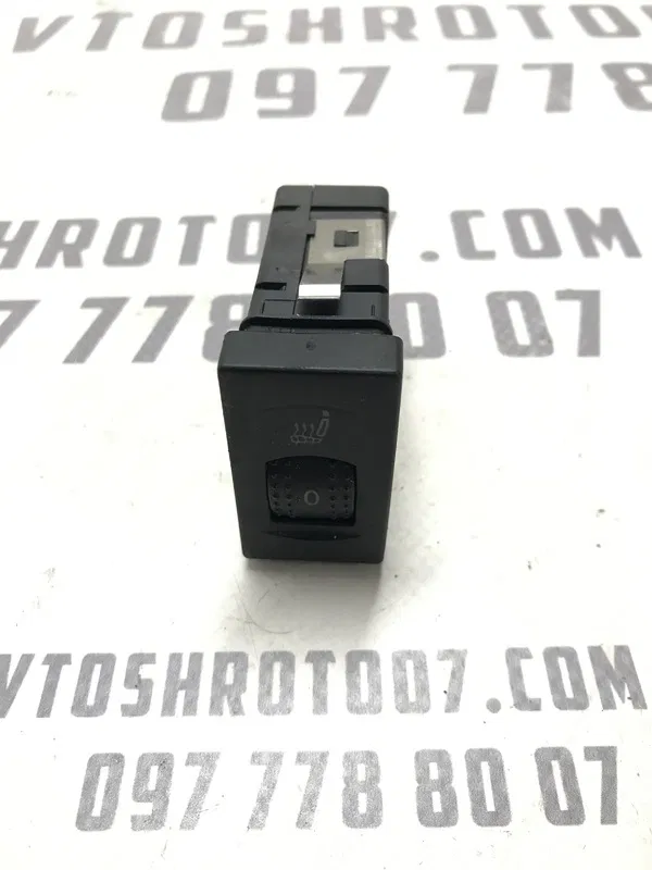 Кнопка обігріву сидінь VW Passat B5+ (00-05) 1.9 Дизель