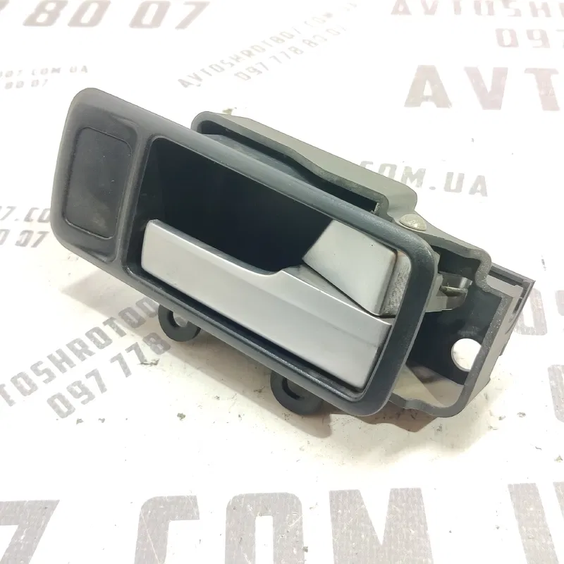Ручка внутрішня Ford Focus MK2 (04-11) 1.6D задня права