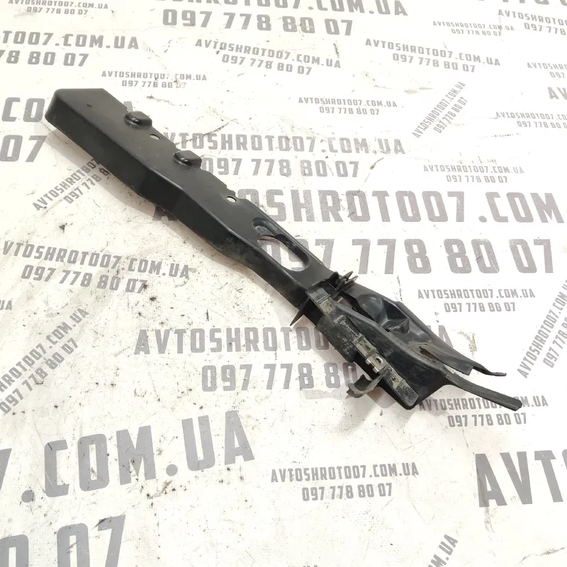 Накладка арки передня права Ford Focus MK2 (04-11) 1.6D