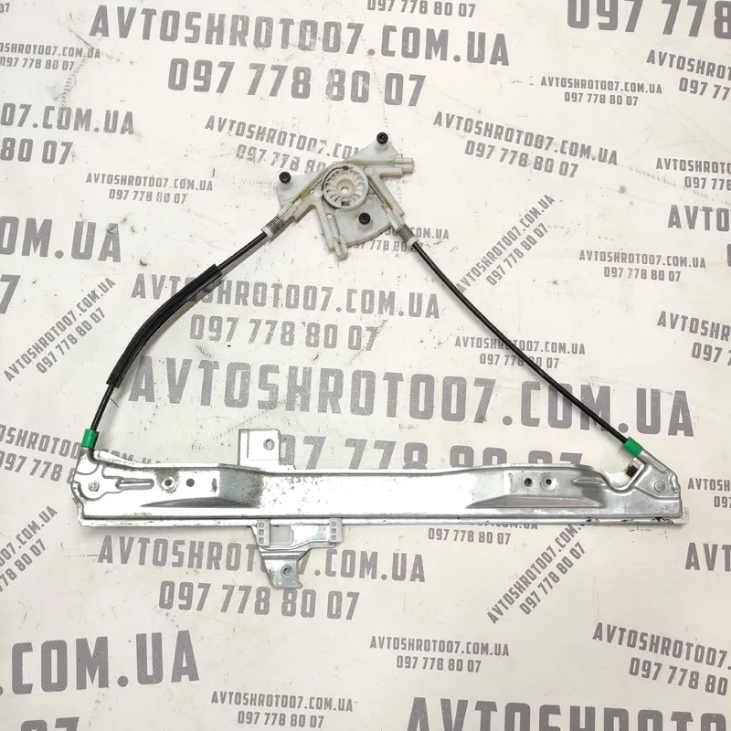 Склопідіймач пер. правий Peugeot 407 04-11 2.0D 9644893480
