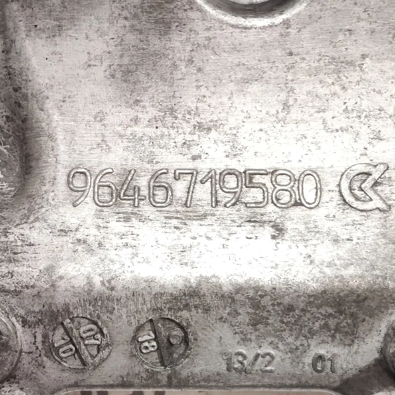 Кронштейн компресора Ford Focus MK2 (04-11) 1.6D 9646719580