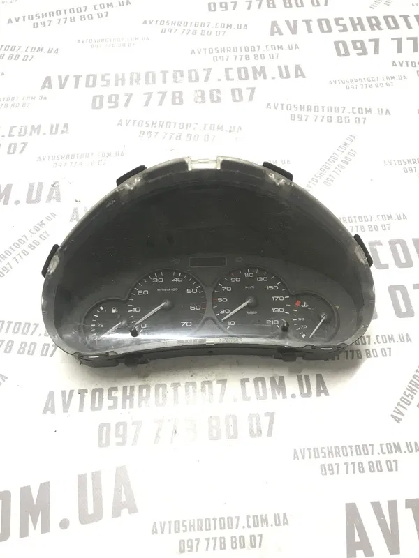 Панель приладів Citroen Berlingo 1 (96-08) 1.6D 9662745180