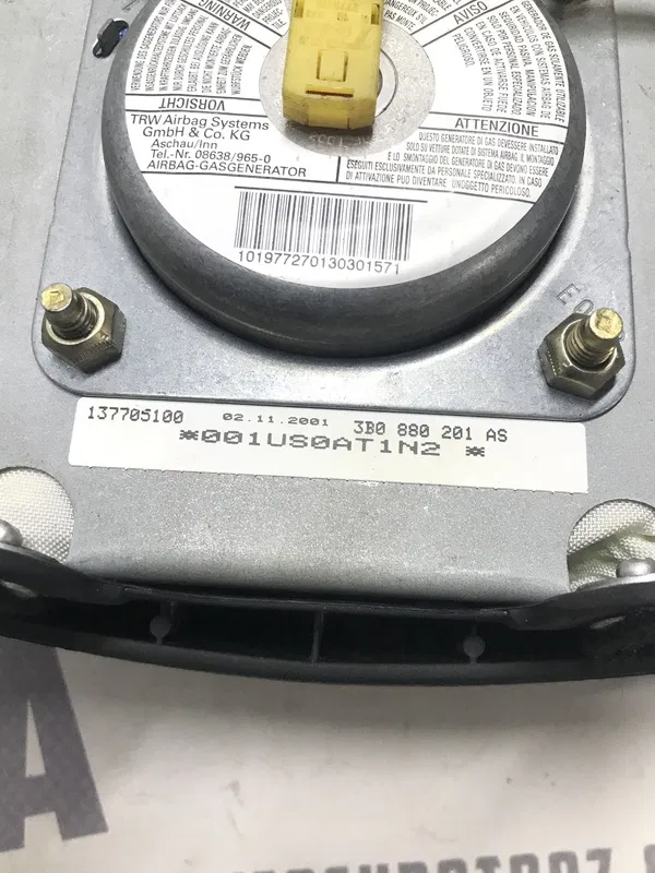 Подушка безпеки VW Passat B5+ 00-05 1.9 TDI OEM 3b0880201as