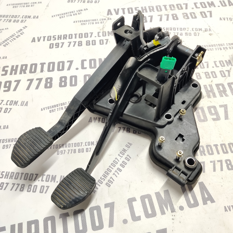 Блок педалей Peugeot 407 (04-11) 2.0 Дизель МКПП