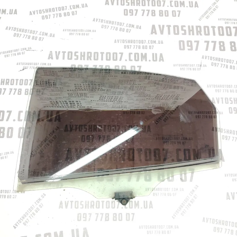 Скло дверей заднє ліве Hyundai Elantra 4 (06-11) 834112H010