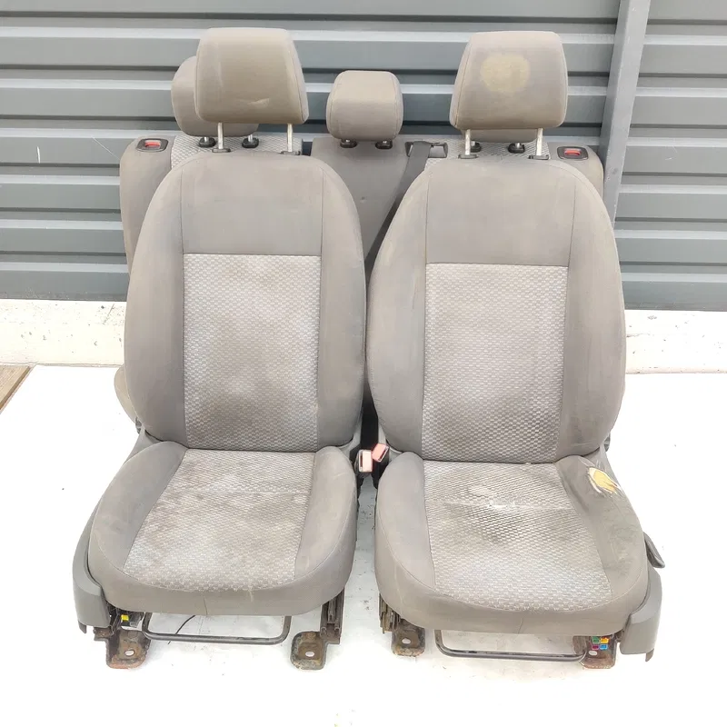 Комплект сидінь Ford Focus MK2 (04-11) 1.6 Дизель